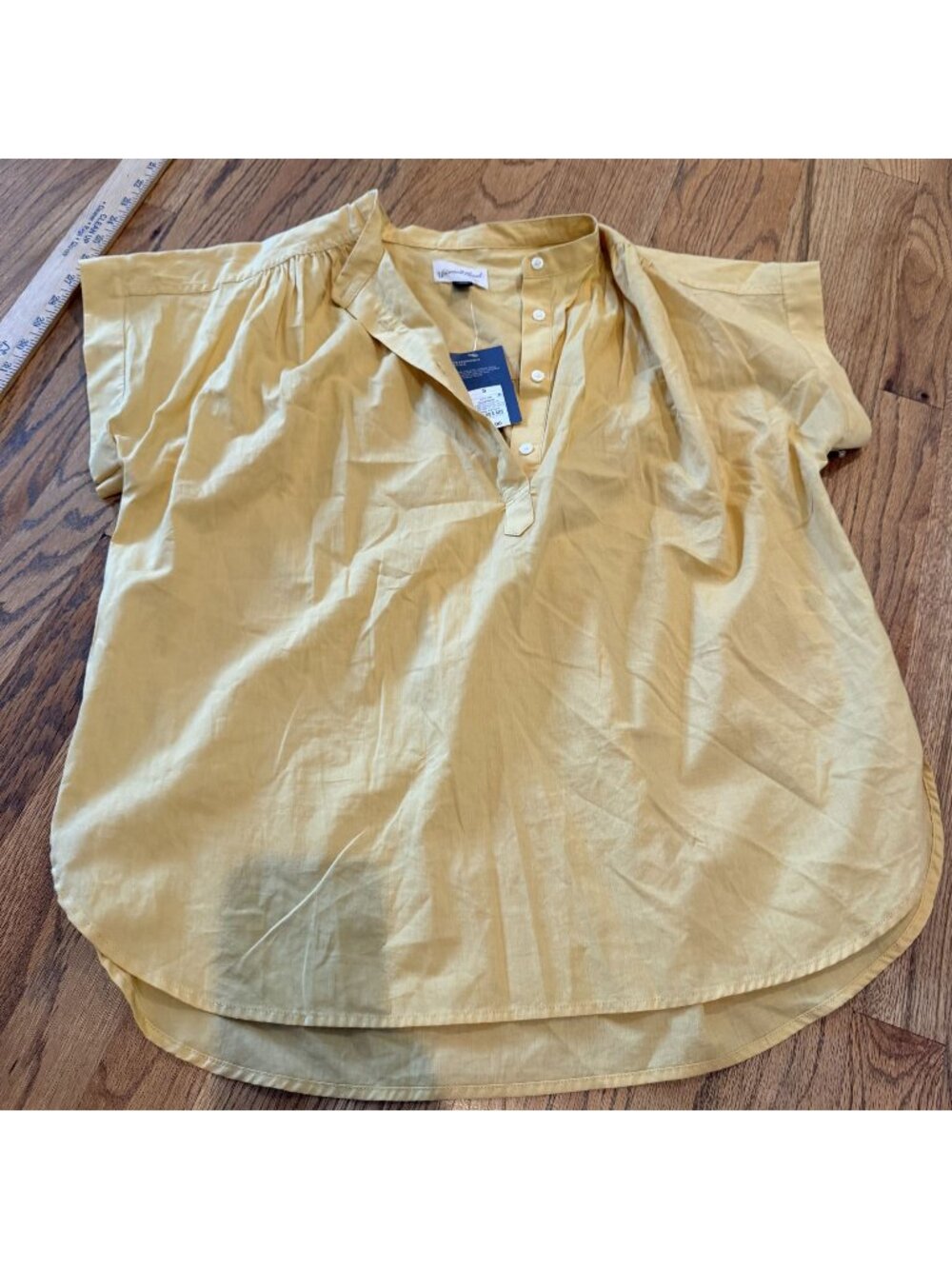 Universal Thread Womens Yellow Short Sleeve Shirt New Small